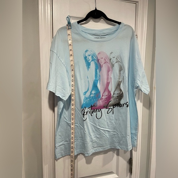 NWT Britney Spears Size XL Light Blue Short Sleeve Tee Shirt Signature Y2K - Picture 8 of 10